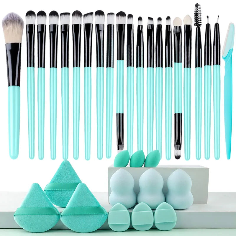 20Pcs Makeup Brush Set Eyeshadow Eyeliner Brushes Foundation Concealers Powder Blush Blending Beauty Tool with Makeup Sponge Kit