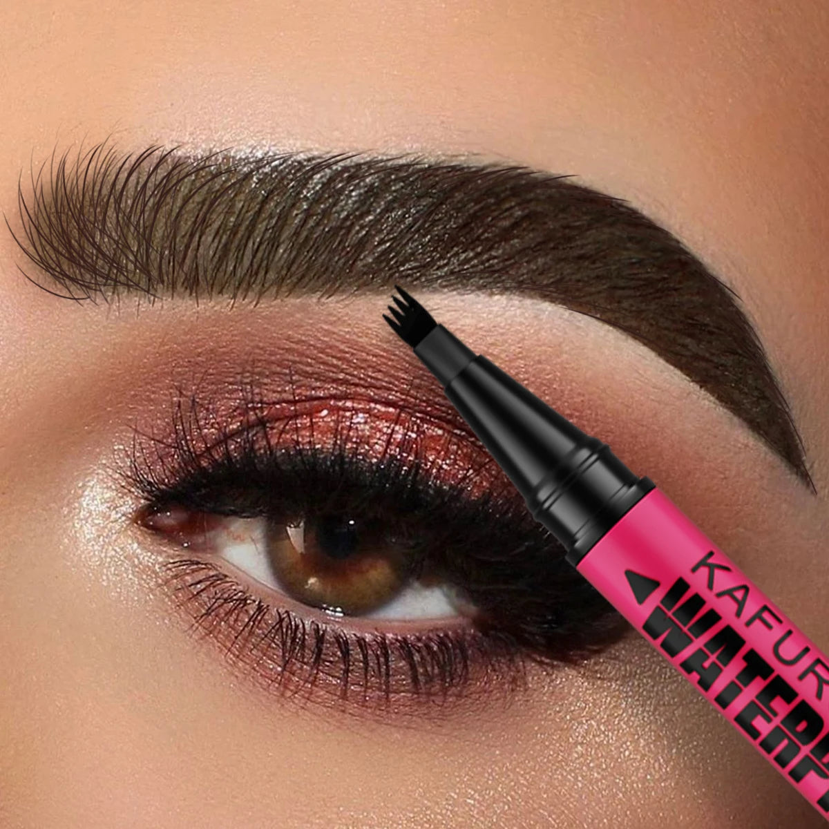 Crayon à sourcils waterproof 3 couleurs, crayon microblading à 4 embouts, pour des sourcils naturels. Idée cadeau maquillage pour les yeux.