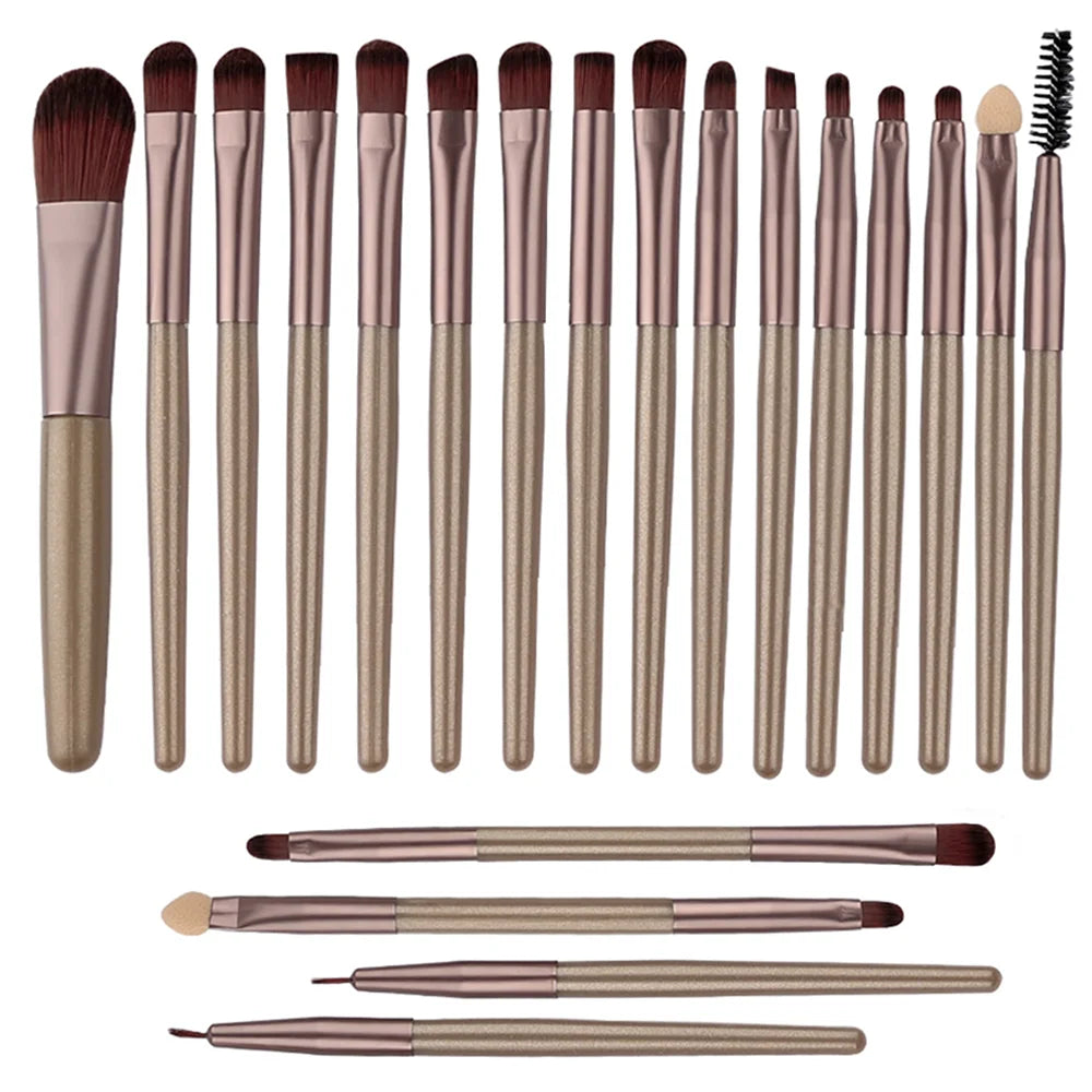 Ensemble de 20 pinceaux de maquillage comprenant fards à paupières, eyeliner, fond de teint, correcteurs, poudre, blush et éponges à maquillage.